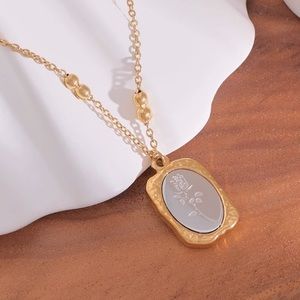 18K Gold Plated Rose Pendant Necklace
